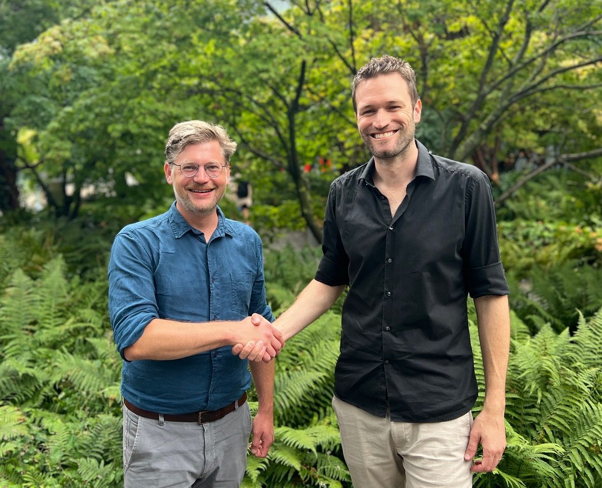 Patrick Schoeck (links) und Co-Präsident Jan Stadelmann besiegeln das Engagement als neuer BSLA-Geschäftsführer per Handschlag.